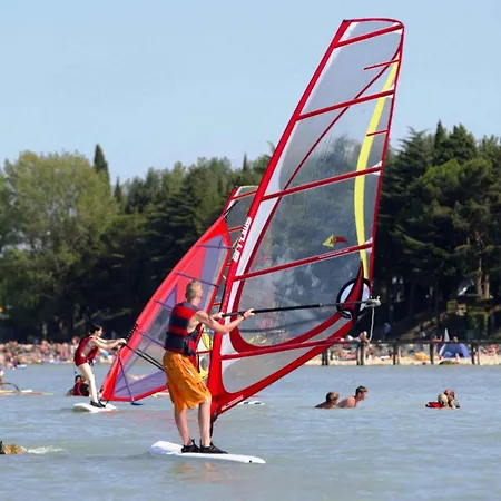 In 22099 بسكييرا ديل غاردا